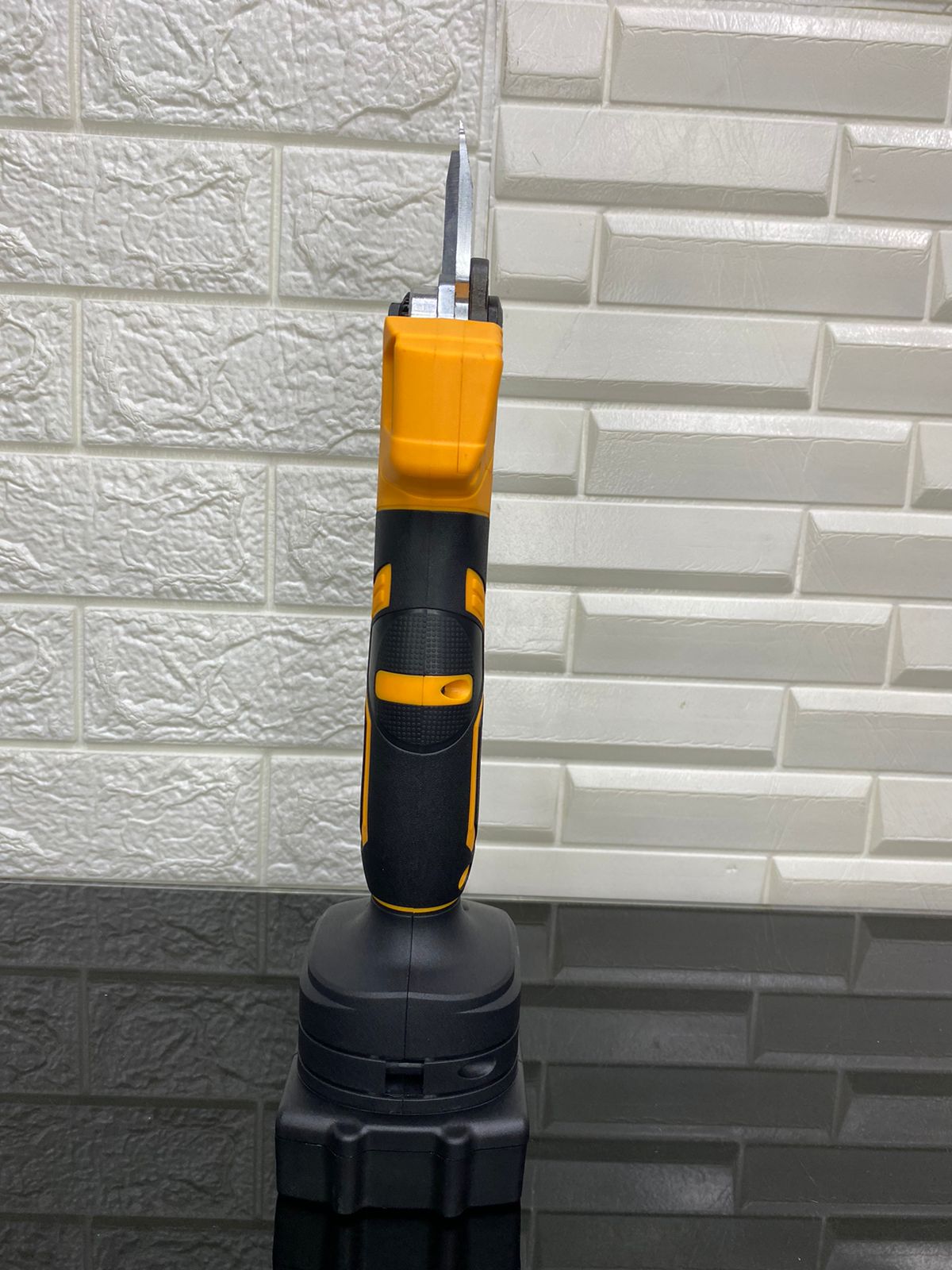 Miniatura 3 de TIJERA PODADORA INALAMBRICA DEWALT